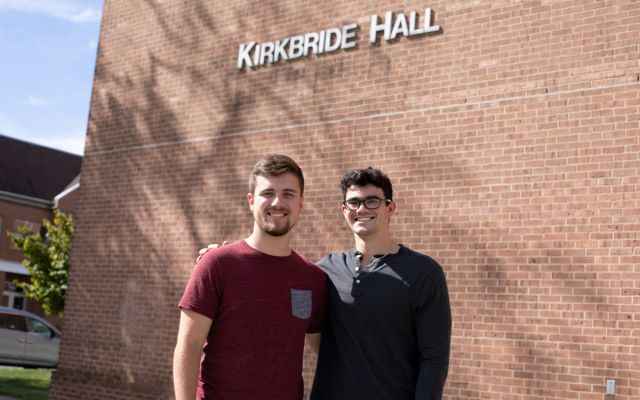 engineering students 1200x750